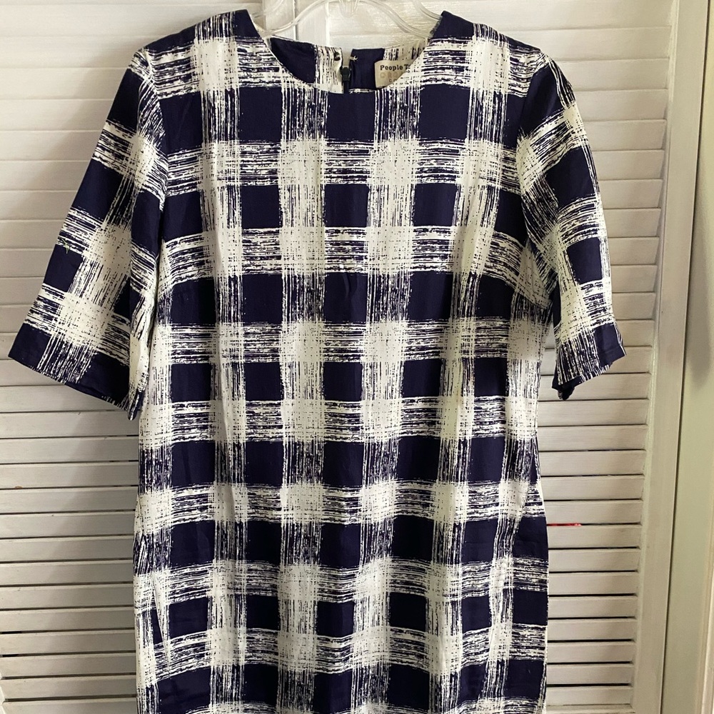 High-Low hem knee length dress